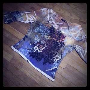 Size L scoop neck womens shirt by notations